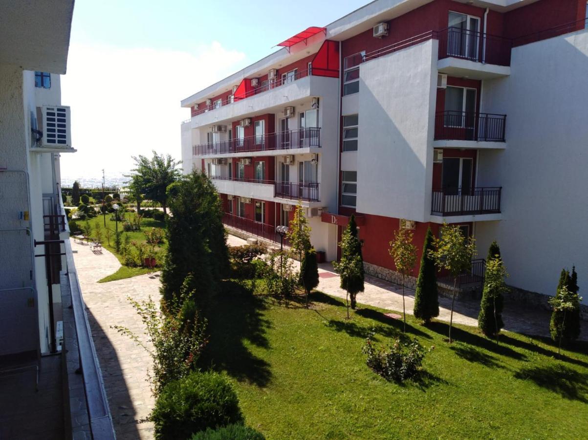 On The Beach Elenite Exterior photo